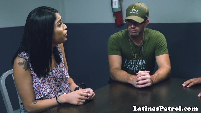 Latina immigrant cocksucking US officer