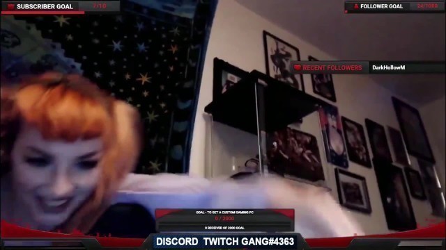 Twitch Streamer Flashing Her Boobs On Stream & Accidental Nip Slips/Boob Flash 39