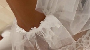 The Bride Wants You To Cum On Her Face. Magnita.manyvids dot com for your own custom video